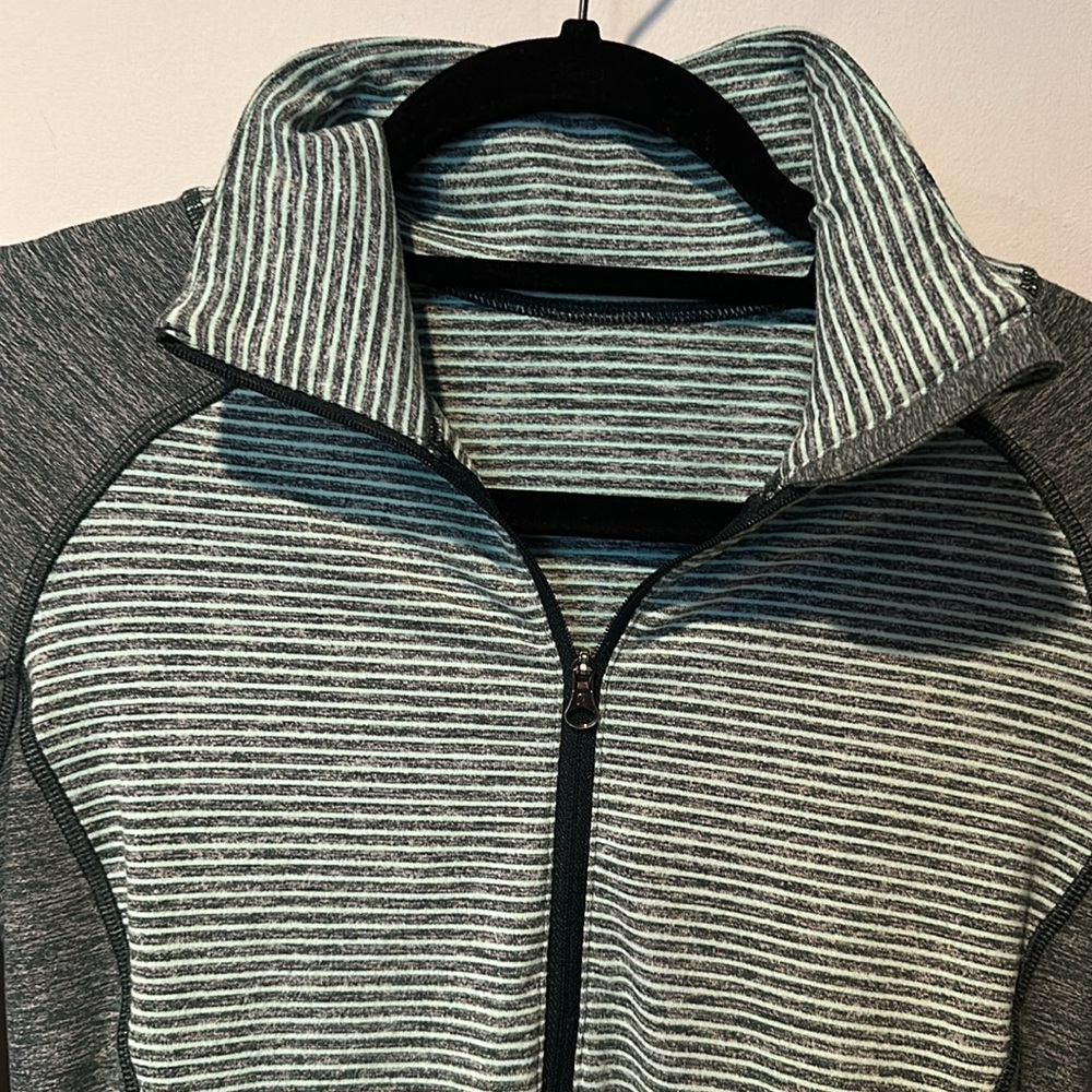 Lululemon half zip jacket - Picture 2 of 4